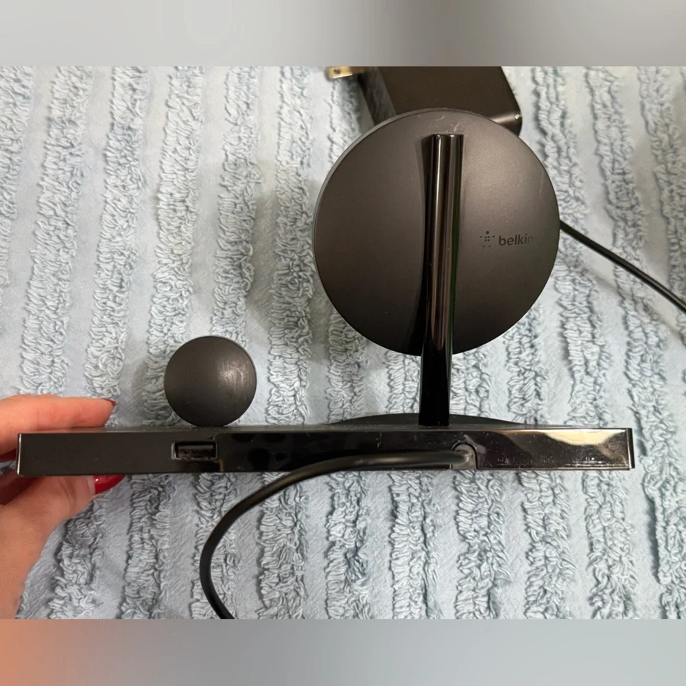 Belkin Black Wireless Charging Dock for iPhone + Apple Watch